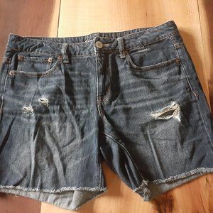 American eagle size 10 cut off jean shorts